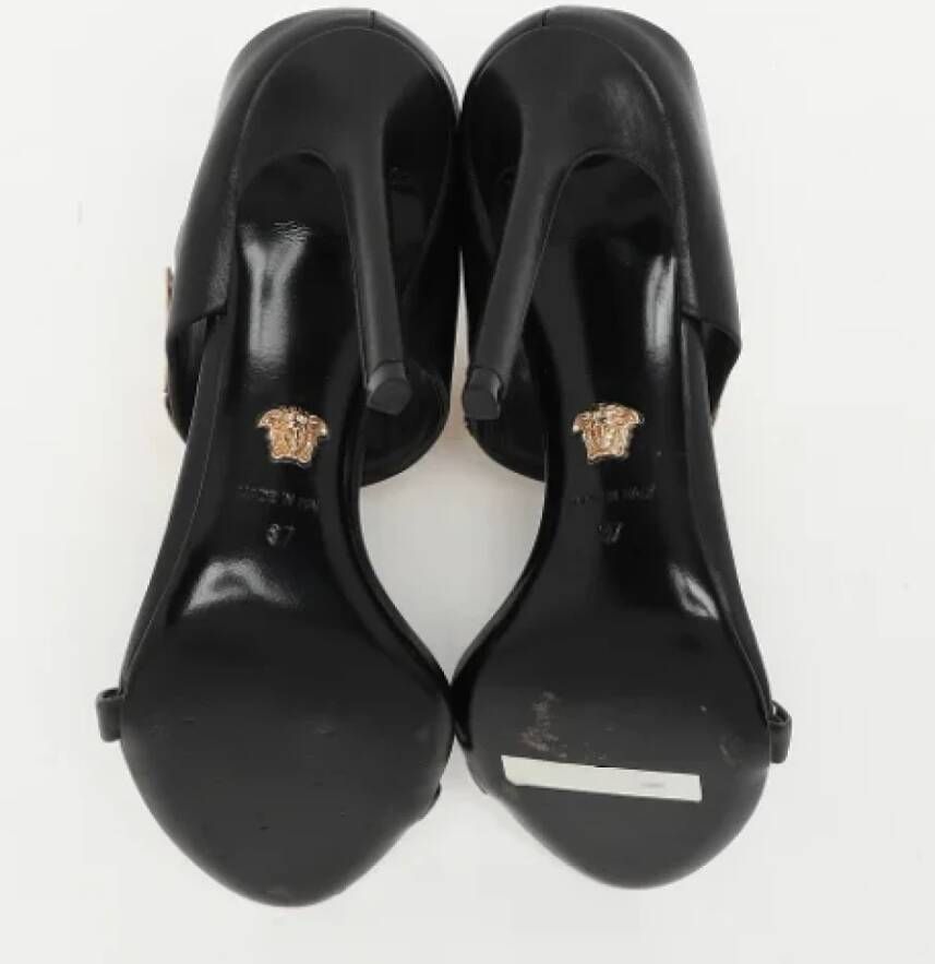 Versace Pre-owned Leather sandals Black Dames