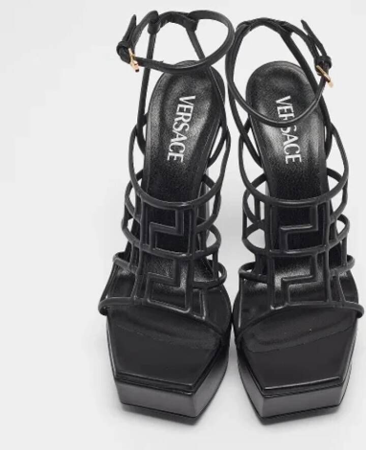 Versace Pre-owned Leather sandals Black Dames