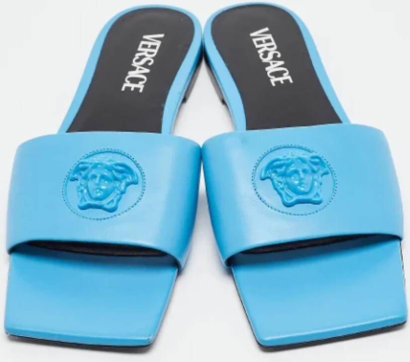 Versace Pre-owned Leather sandals Blue Dames