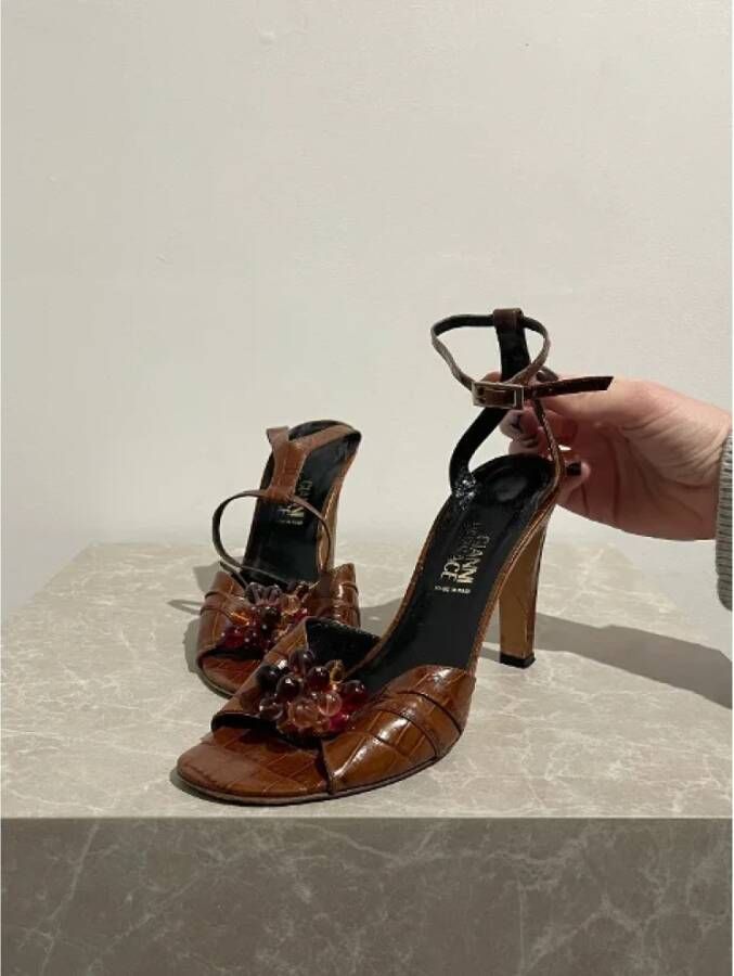 Versace Pre-owned Leather sandals Brown Dames