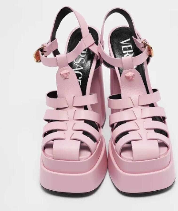 Versace Pre-owned Leather sandals Pink Dames