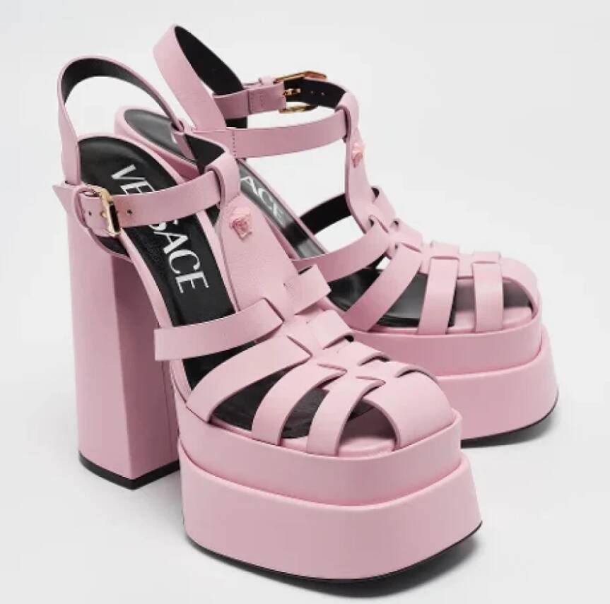 Versace Pre-owned Leather sandals Pink Dames