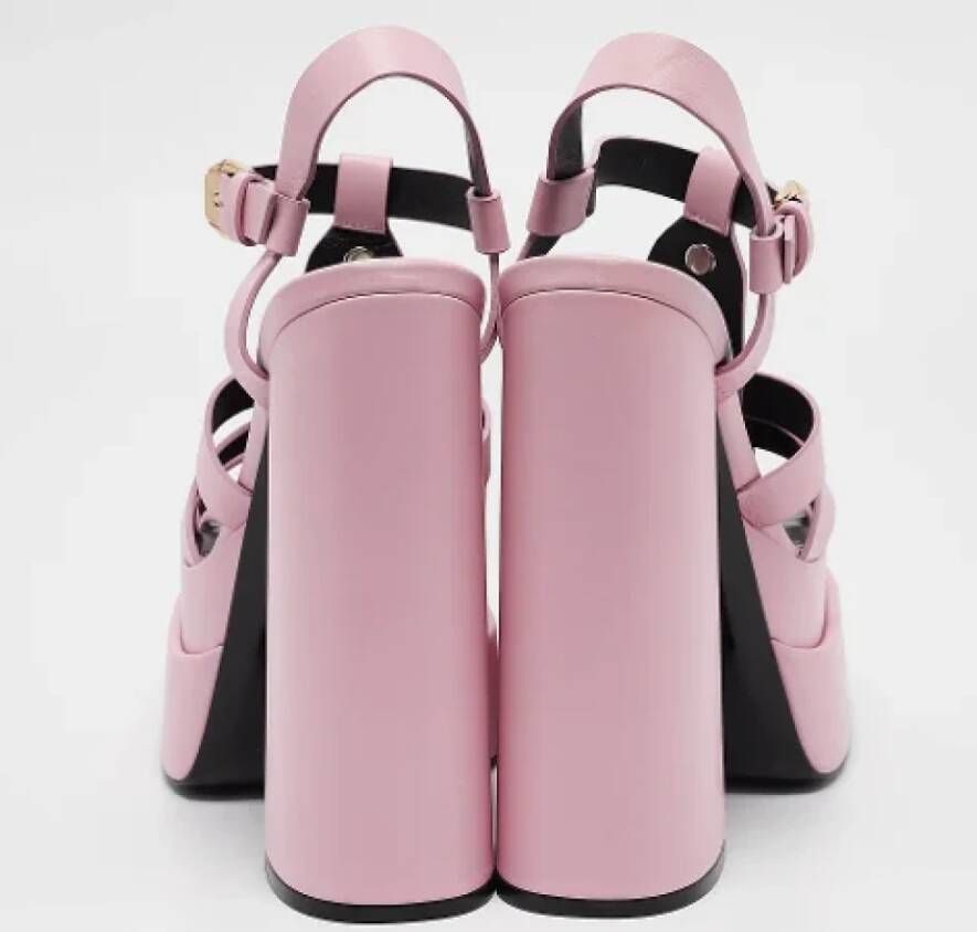 Versace Pre-owned Leather sandals Pink Dames