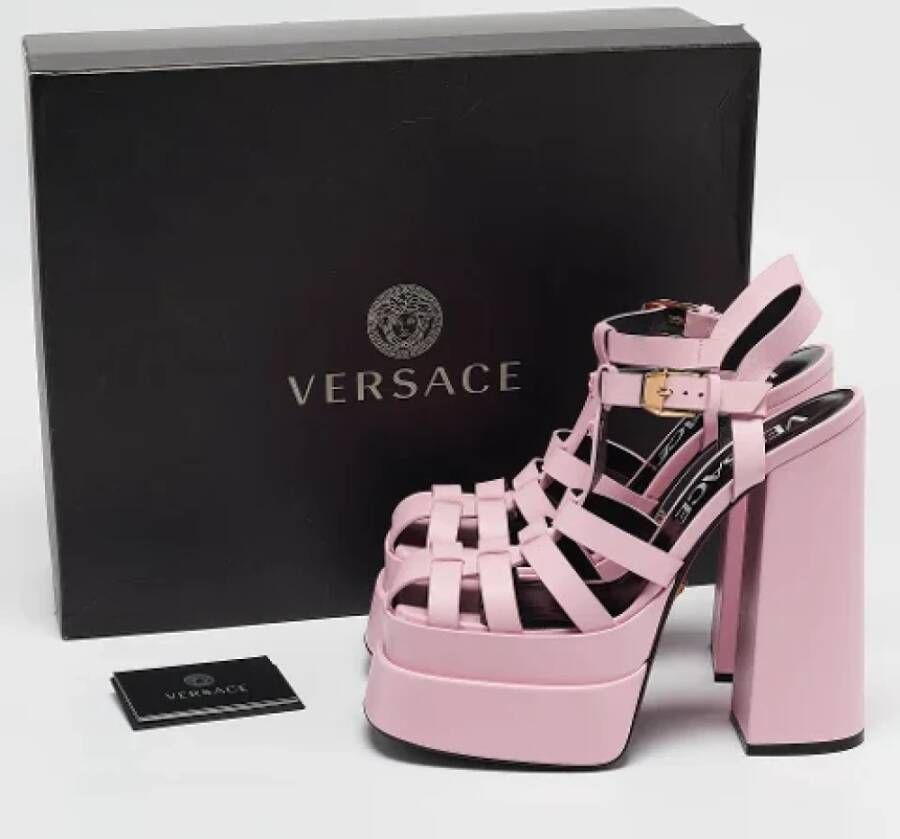 Versace Pre-owned Leather sandals Pink Dames