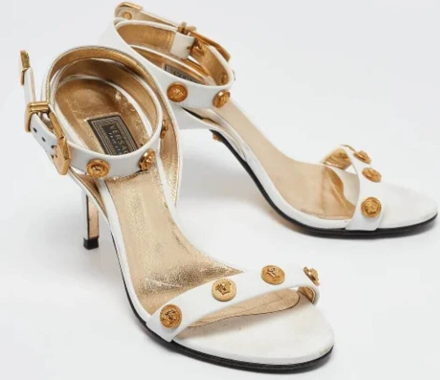 Versace Pre-owned Leather sandals White Dames