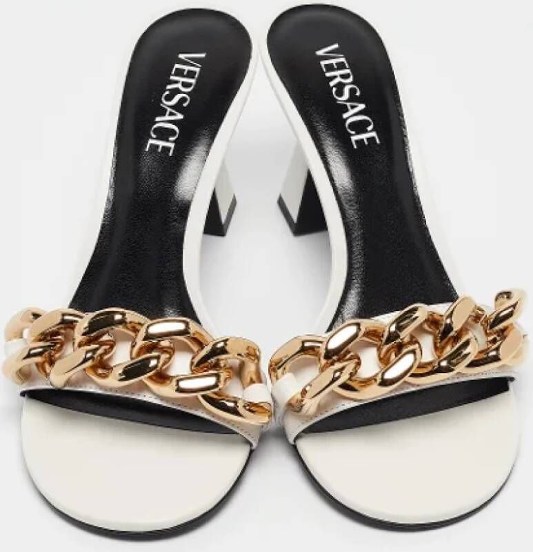 Versace Pre-owned Leather sandals White Dames