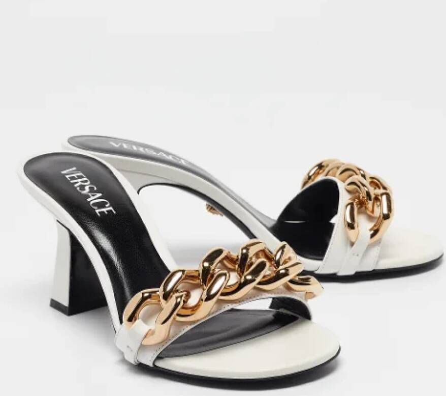 Versace Pre-owned Leather sandals White Dames