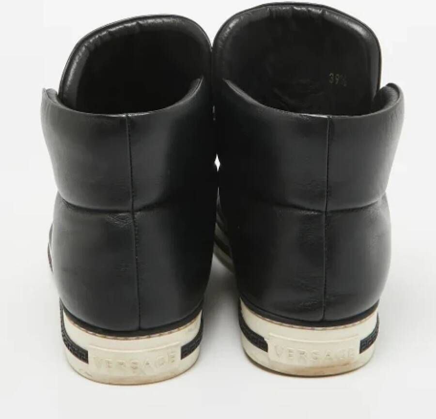 Versace Pre-owned Leather sneakers Black Heren