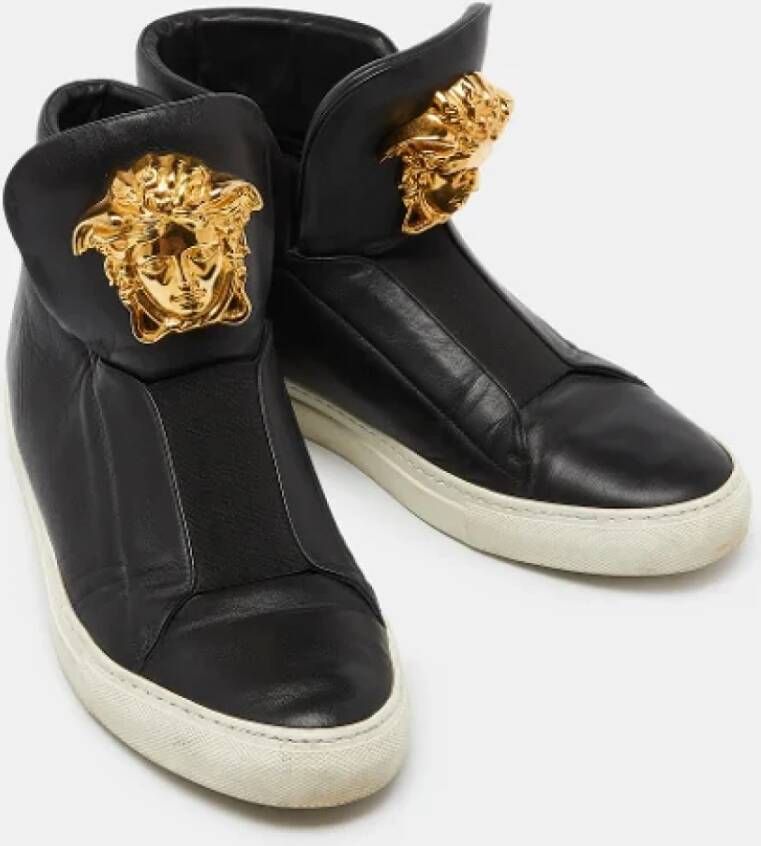 Versace Pre-owned Leather sneakers Black Heren