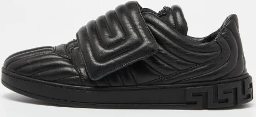 Versace Pre-owned Leather sneakers Black Heren