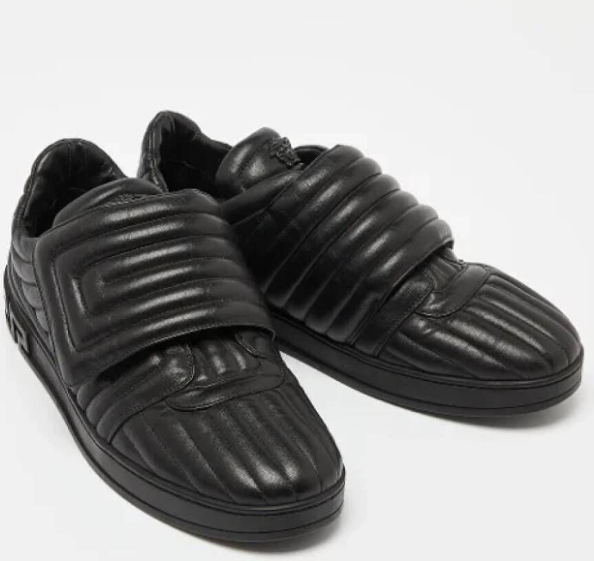 Versace Pre-owned Leather sneakers Black Heren