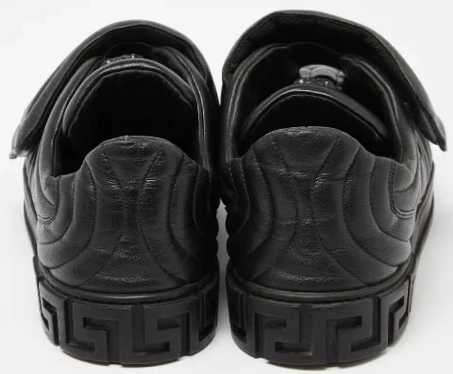 Versace Pre-owned Leather sneakers Black Heren