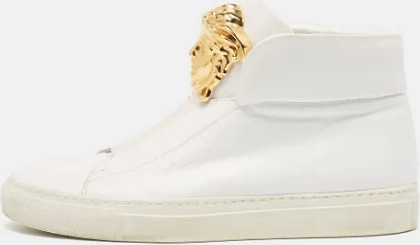 Versace Pre-owned Leather sneakers White Dames