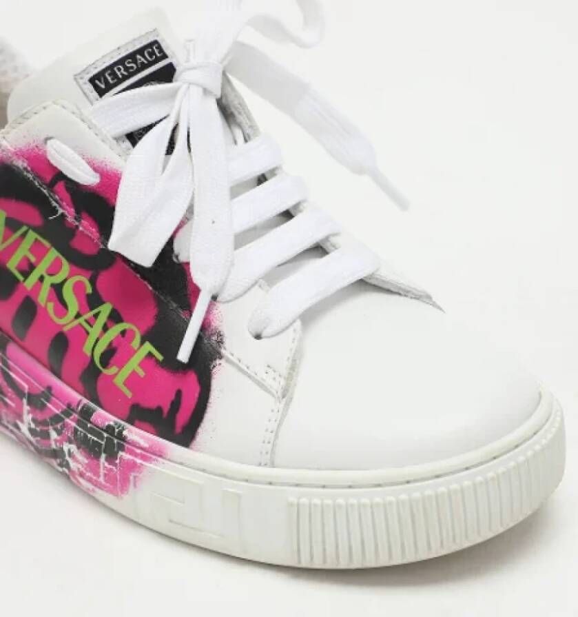 Versace Pre-owned Leather sneakers White Dames