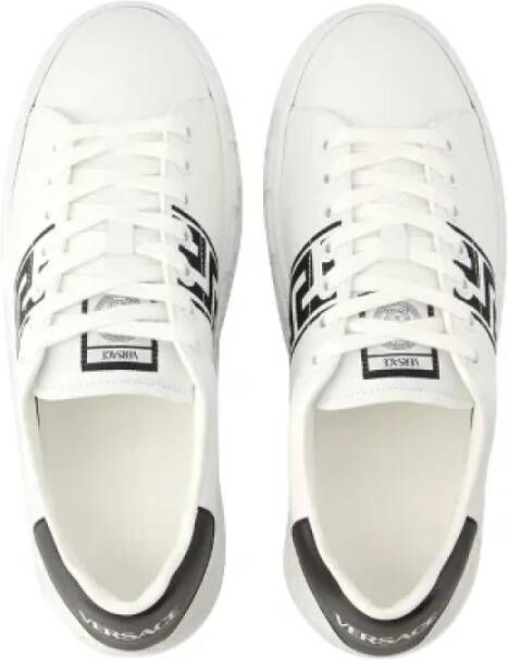 Versace Pre-owned Leather sneakers White Heren