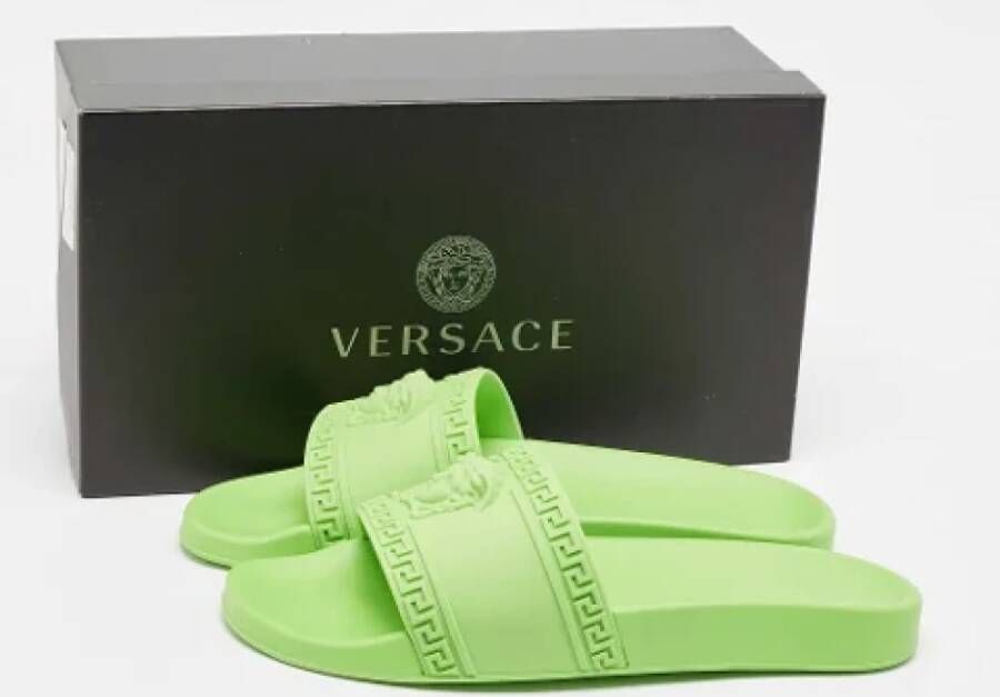 Versace Pre-owned Rubber sandals Green Heren