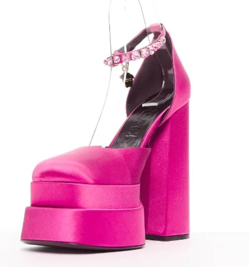 Versace Pre-owned Satin heels Pink Dames