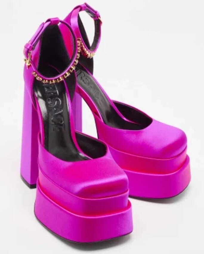 Versace Pre-owned Satin heels Purple Dames