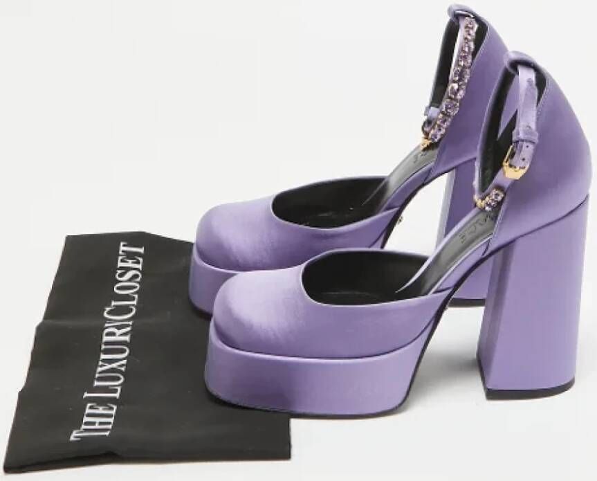 Versace Pre-owned Satin heels Purple Dames