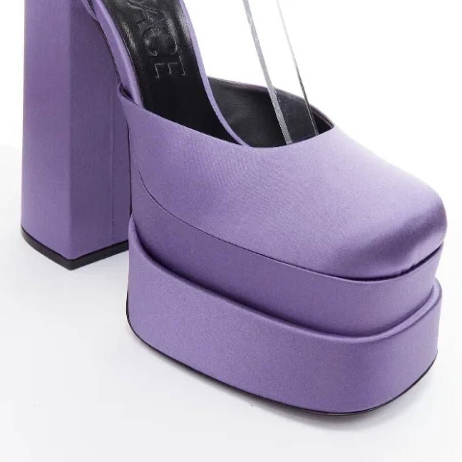 Versace Pre-owned Satin heels Purple Dames