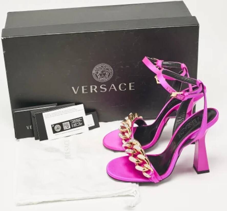 Versace Pre-owned Satin sandals Pink Dames