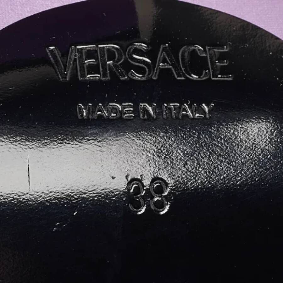 Versace Pre-owned Satin sandals Purple Dames