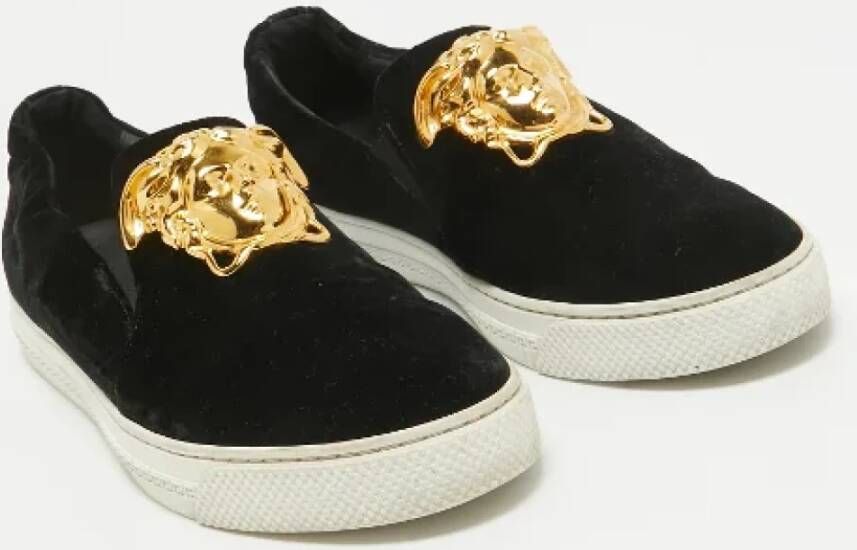 Versace Pre-owned Velvet sneakers Black Dames