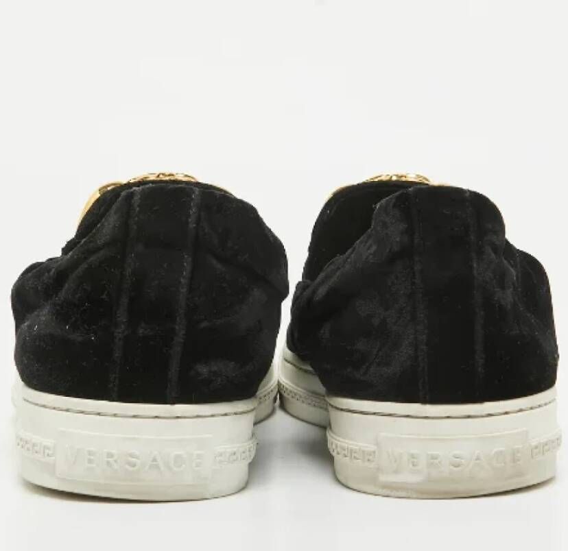 Versace Pre-owned Velvet sneakers Black Dames