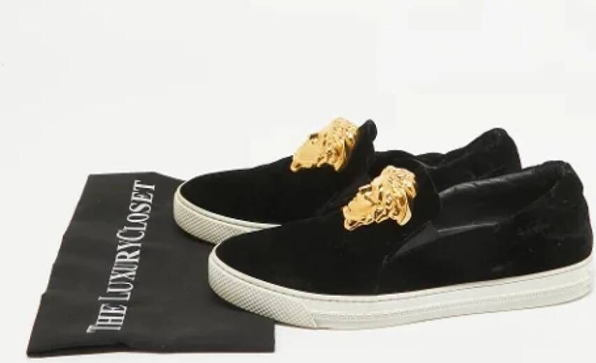 Versace Pre-owned Velvet sneakers Black Dames