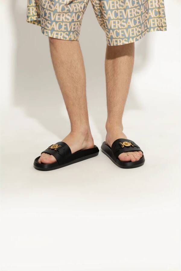 Versace Leren slides Zwart Heren