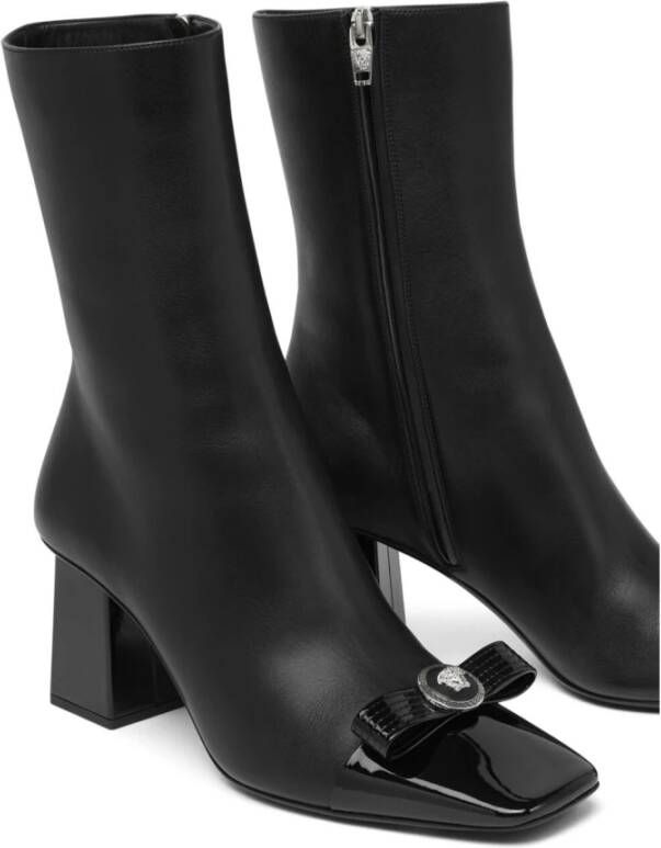 Versace Zwarte Kalfsleren Booties Black Dames