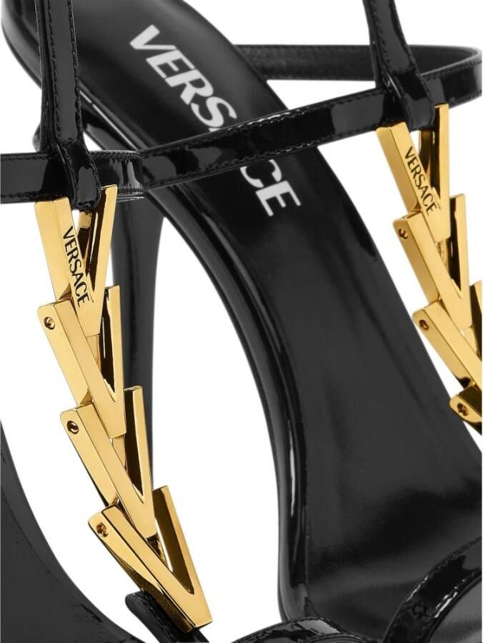 Versace Zwarte Stiletto Hak Open Teen Sandaal Black Dames