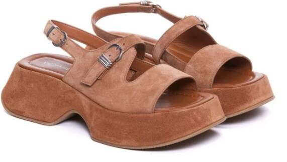 Vic Matié Bruine Sandalen met Achtergesp Sluiting Brown Dames