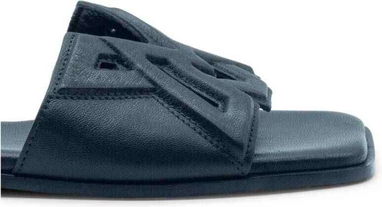 Vic Matié Vierkante open pantoffel Monogram zwart Black Dames