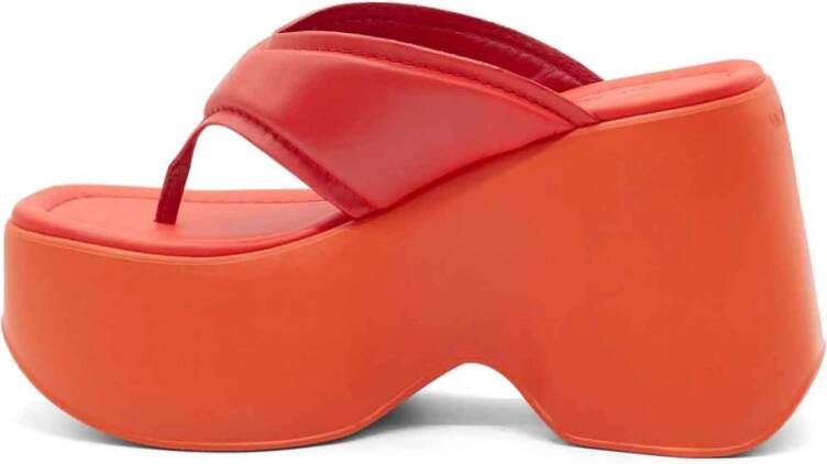 Vic Matié Yoko Flip-Flops gemaakt van zacht koraalkleurig Nappa-kalfsleer Red Dames