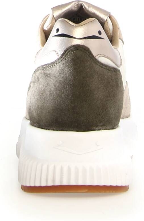 Voile blanche Crème Sneakers met Contrasterend Ontwerp Beige Dames