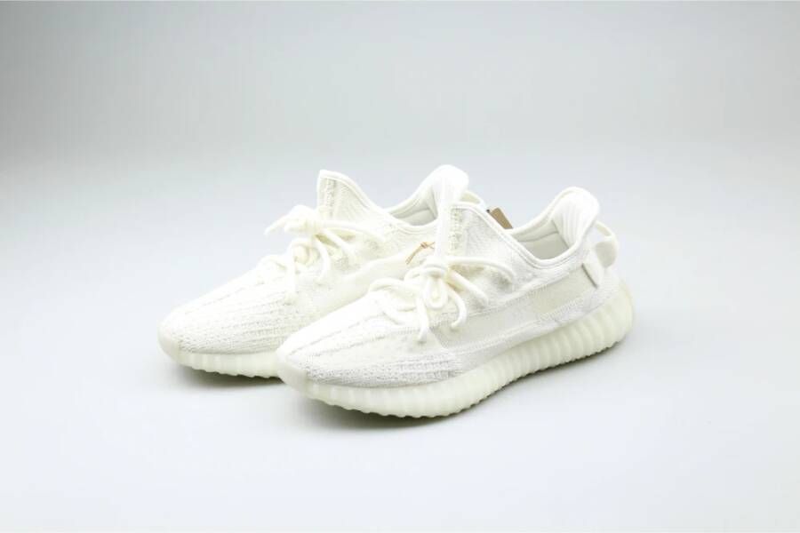 Yeezy Witte Boost Sneakers met Mesh-accenten White Dames