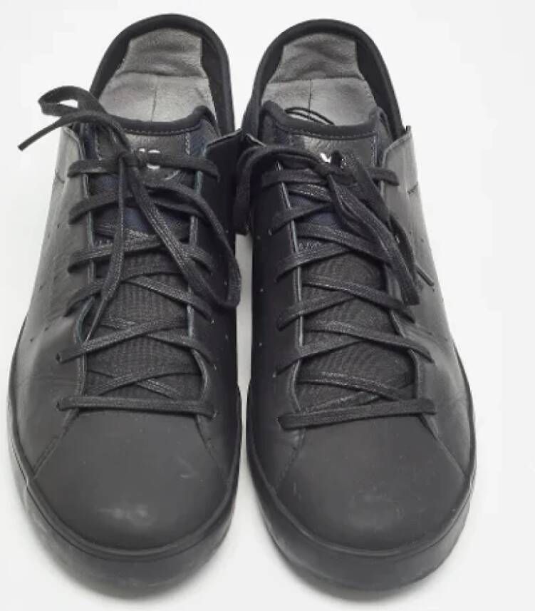 Yohji Yamamoto Pre-owned Leather sneakers Black Heren