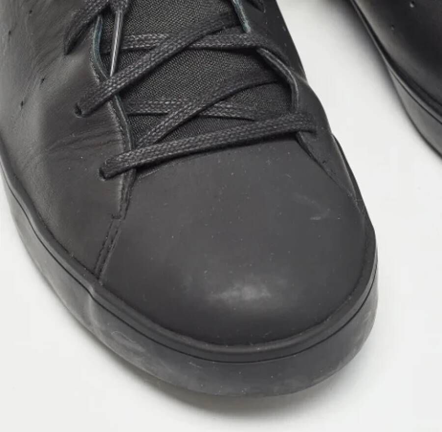 Yohji Yamamoto Pre-owned Leather sneakers Black Heren