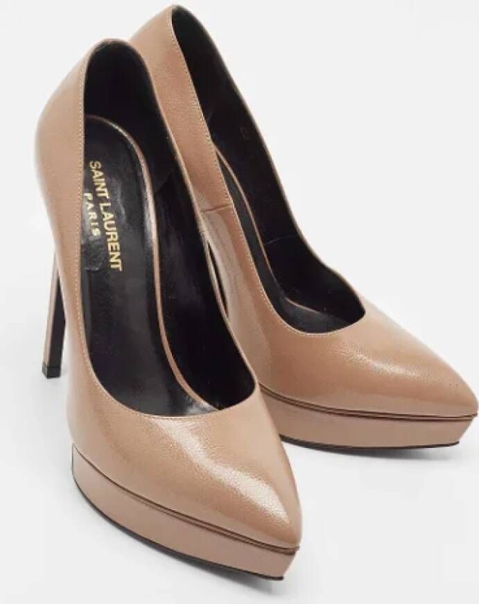 Yves Saint Laurent Vintage Pre-owned Leather heels Brown Dames