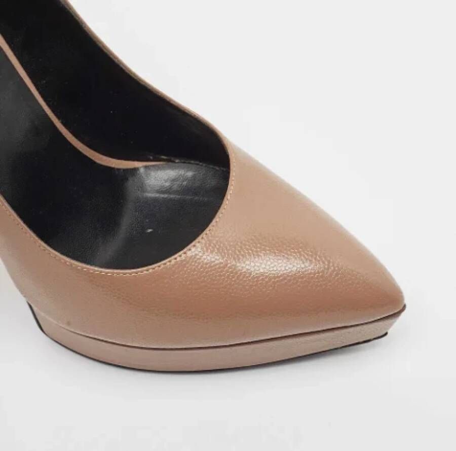 Yves Saint Laurent Vintage Pre-owned Leather heels Brown Dames