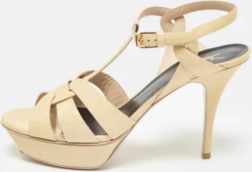 Yves Saint Laurent Vintage Pre-owned Leather sandals Beige Dames