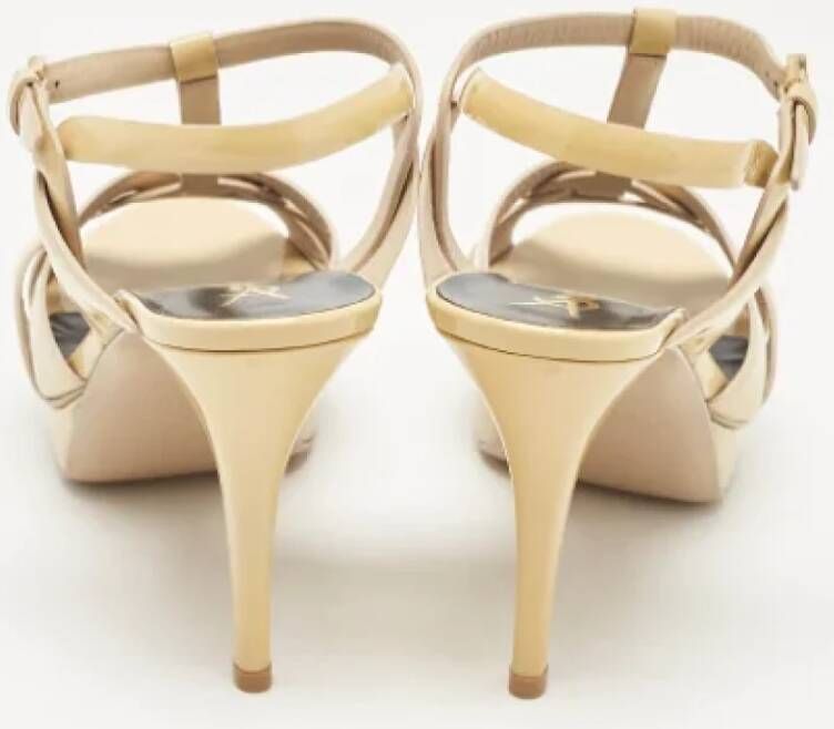 Yves Saint Laurent Vintage Pre-owned Leather sandals Beige Dames