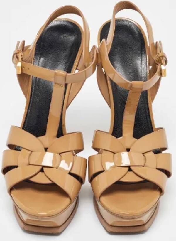 Yves Saint Laurent Vintage Pre-owned Leather sandals Beige Dames