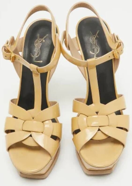 Yves Saint Laurent Vintage Pre-owned Leather sandals Beige Dames