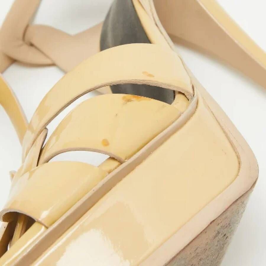 Yves Saint Laurent Vintage Pre-owned Leather sandals Beige Dames