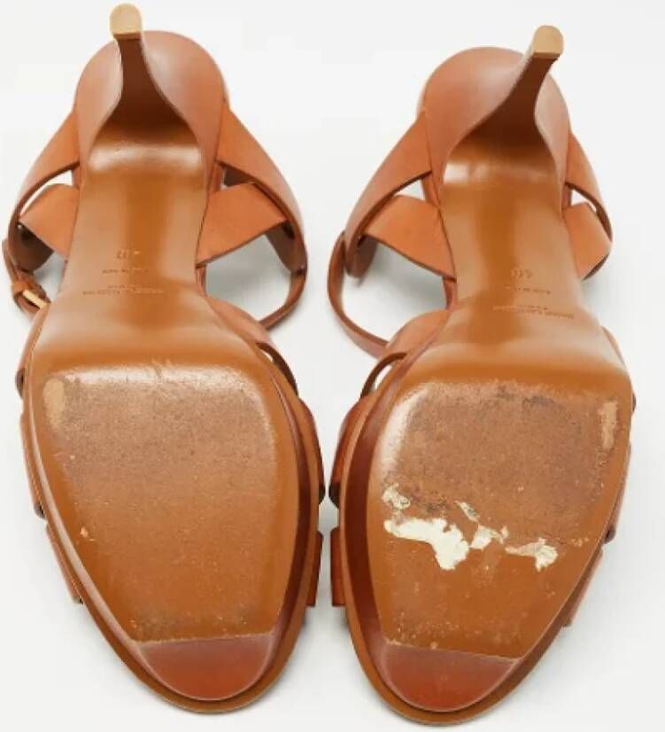 Yves Saint Laurent Vintage Pre-owned Leather sandals Brown Dames