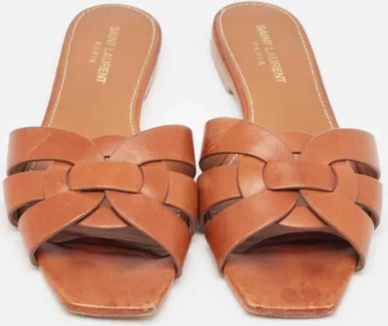 Yves Saint Laurent Vintage Pre-owned Leather sandals Brown Dames