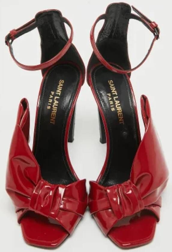 Yves Saint Laurent Vintage Pre-owned Leather sandals Red Dames