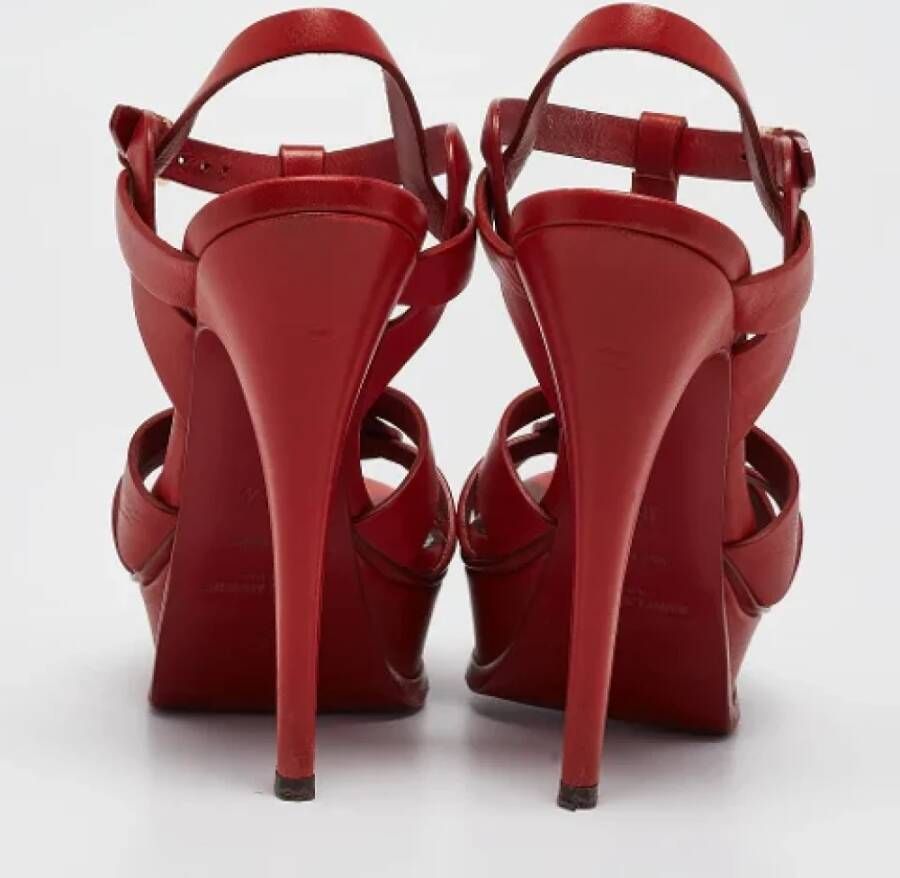 Yves Saint Laurent Vintage Pre-owned Leather sandals Red Dames